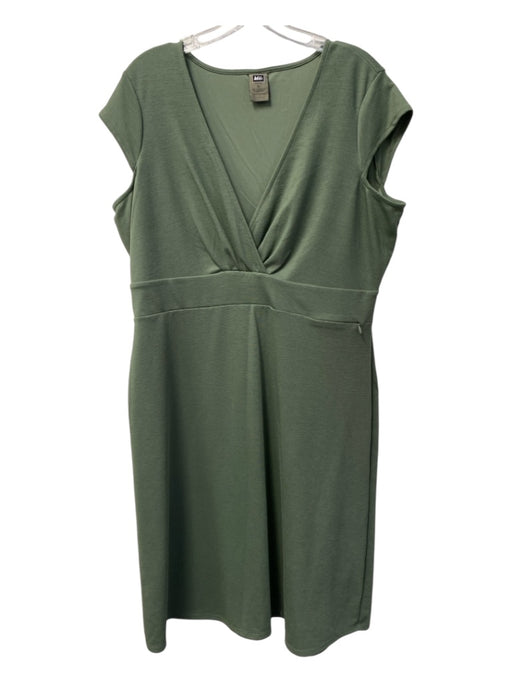 REI Size XL Green Polyester V Neck Zip Pocket Stretch Waist Cap Sleeve Dress Green / XL