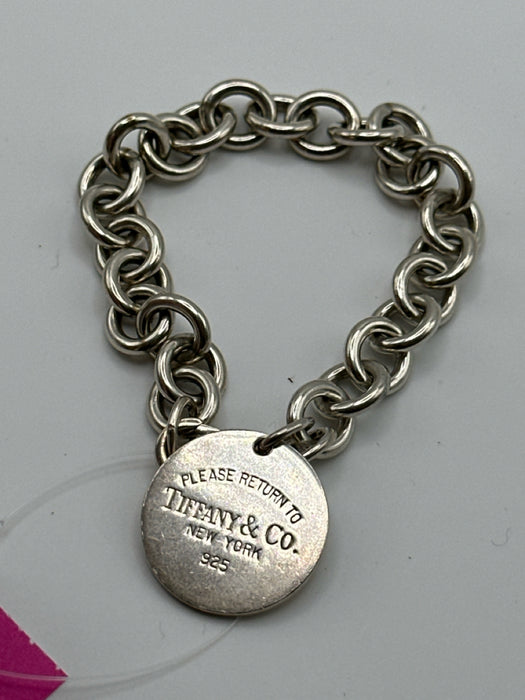 Tiffany & Co. Silver Tone 925 Sterling Silver Chain Logo Pendant Bracelet