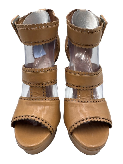 Alaia Shoe Size 40 Tan Nude Leather Scalloped Platform Ankle Strap Sandals Tan Nude / 40