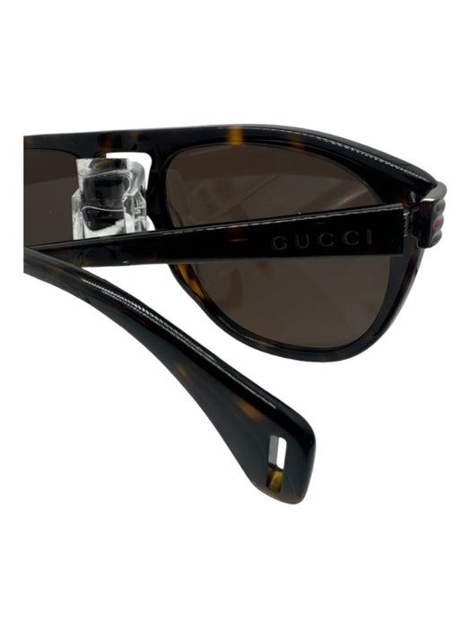 Gucci Brown & Black Acetate Aviator Silver Hardware Sunglasses Brown & Black