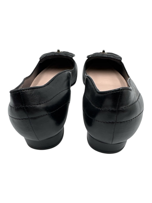 Chanel Shoe Size 38 Black Leather Pointed Toe Quilted Interlocking CC Pumps Black / 38