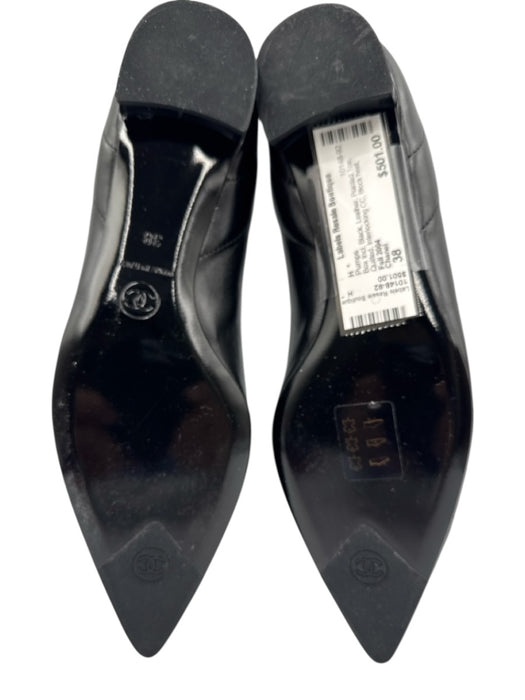 Chanel Shoe Size 38 Black Leather Pointed Toe Quilted Interlocking CC Pumps Black / 38