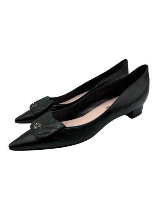Chanel Shoe Size 38 Black Leather Pointed Toe Quilted Interlocking CC Pumps Black / 38