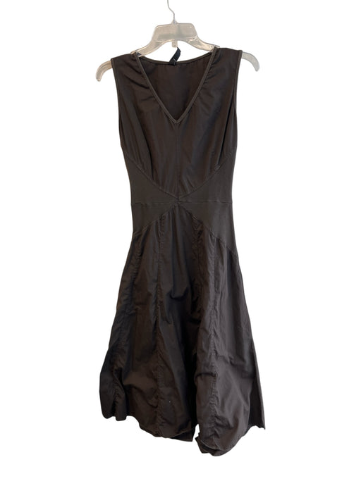 Oizini Size S Gray Cotton V Neck Sleeveless Ribbed Accents Knee length Dress Gray / S