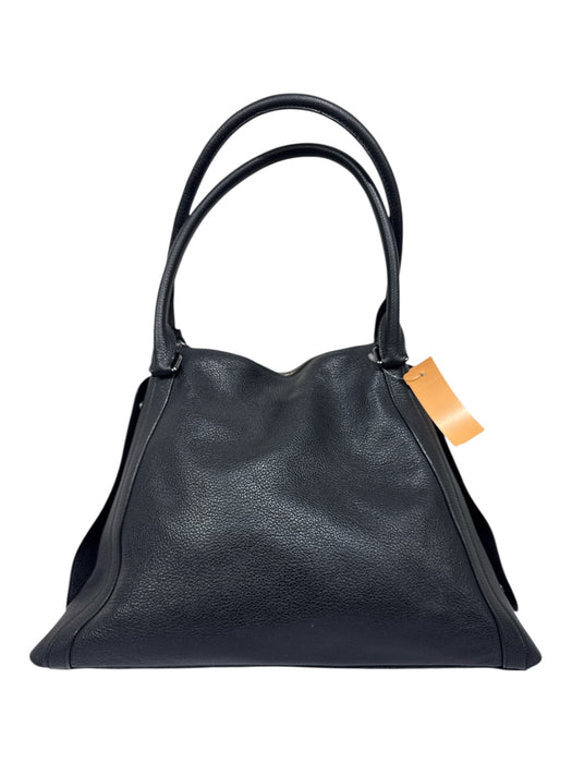 Akris Black Leather Pebbled Shoulder Bag Bag Black / Medium