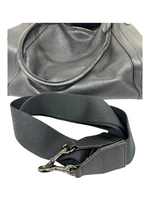 Akris Black Leather Pebbled Shoulder Bag Bag Black / Medium