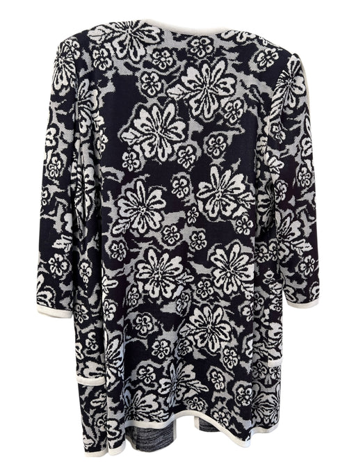 Misook Size Large Black & White Acrylic Blend Round Neck Floral Pockets Sweater Black & White / Large