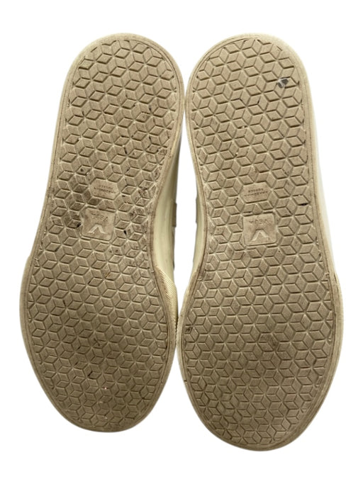 Veja Shoe Size 8 White & Gray Leather Round Toe Logo Lace Up Low Top Sneakers White & Gray / 8