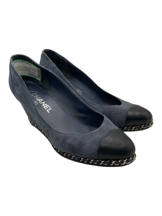 Chanel Shoe Size 38.5 Blue & Black Suede Chain Detail Pointed Almond Toe Pumps Blue & Black / 38.5
