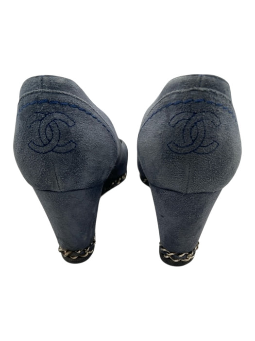 Chanel Shoe Size 38.5 Blue & Black Suede Chain Detail Pointed Almond Toe Pumps Blue & Black / 38.5