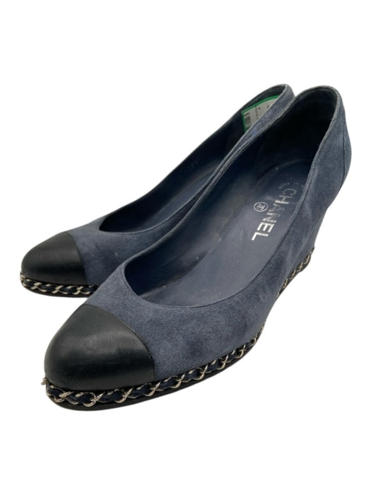 Chanel Shoe Size 38.5 Blue & Black Suede Chain Detail Pointed Almond Toe Pumps Blue & Black / 38.5