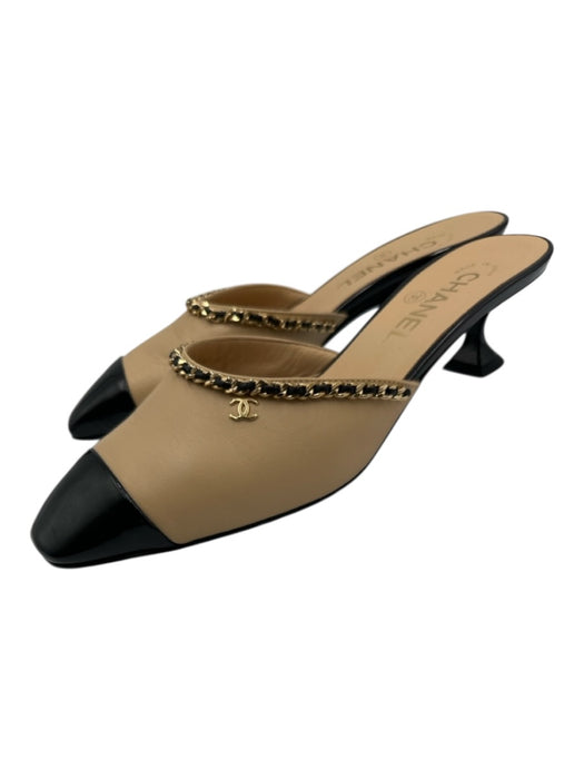 Chanel Shoe Size 38.5 Beige & Black Leather Upper Patent Toe Cap Mules Beige & Black / 38.5