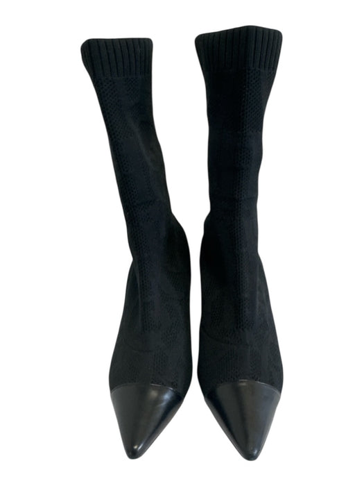CH Carolina Herrera Shoe Size 39 Black Synthetic Pointed Toe Stiletto Booties Black / 39
