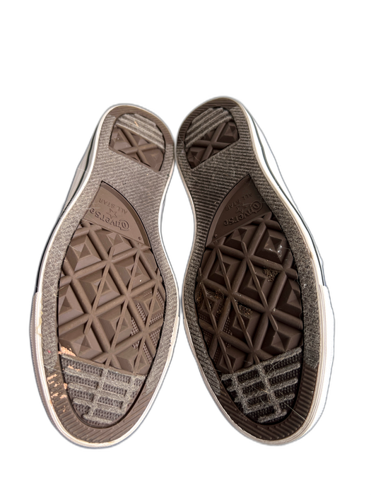 Converse Shoe Size 8 Green Canvas Almond Toe lace up Low Top Chucks Shoes Green / 8