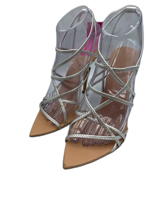 Gucci Shoe Size 7 Silver Leather Upper Metallic Strappy Pointed Toe Sandals Silver / 7