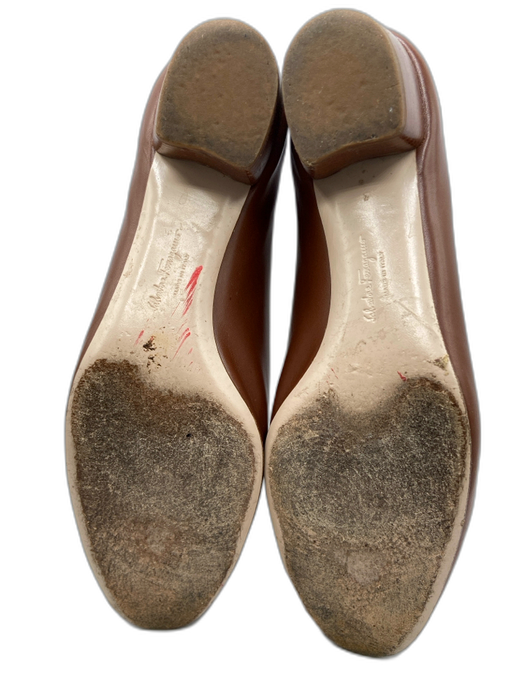 Salvatore Ferragamo Shoe Size 8 Brown Leather Bow detail Gold Hardware Flats Brown / 8