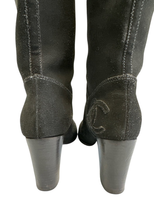Chanel Shoe Size 37 Dark Gray Leather Suede Round Toe Interlocking CC Boots Dark Gray / 37