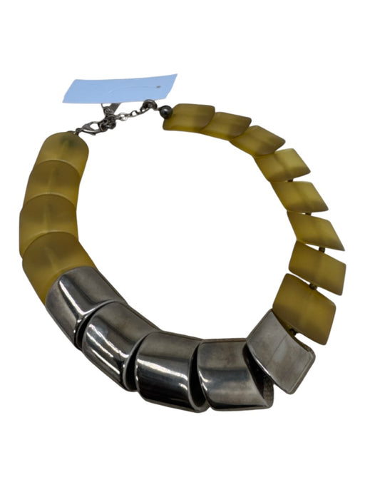 Lafayette 148 Green & Silver Metal & Resin Frosted Lobster Clasp Necklace Green & Silver