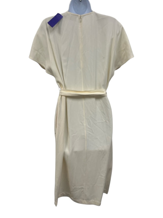 Burberry Size 6 Cream Viscose Short Sleeve Back Zip Pleat Dress Cream / 6