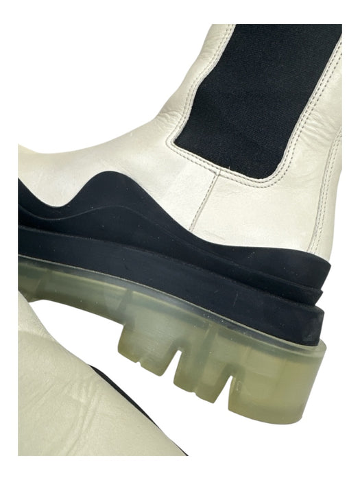 Bottega Veneta Shoe Size 39 Off White & Black Leather Elastic Calf High Boots Off White & Black / 39
