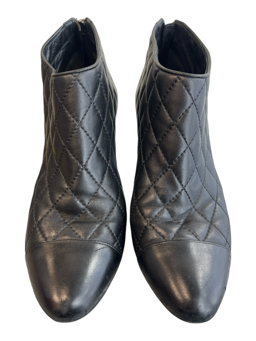 Chanel Shoe Size 37 Black Leather Quilted Almond Toe Back Zip Booties Black / 37