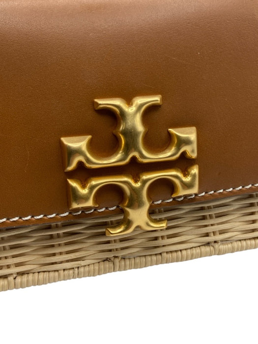Tory Burch Tan & beige Leather & Wicker Flap Logo Chain Strap Clutch Bag Tan & beige / Mini