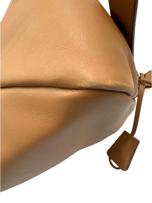 Prada Caramel Brown Leather Zip Top Logo Adjustable Strap Shoulder Bag Caramel Brown / Large