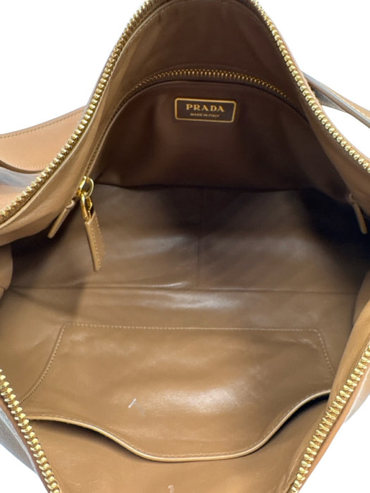 Prada Caramel Brown Leather Zip Top Logo Adjustable Strap Shoulder Bag Caramel Brown / Large