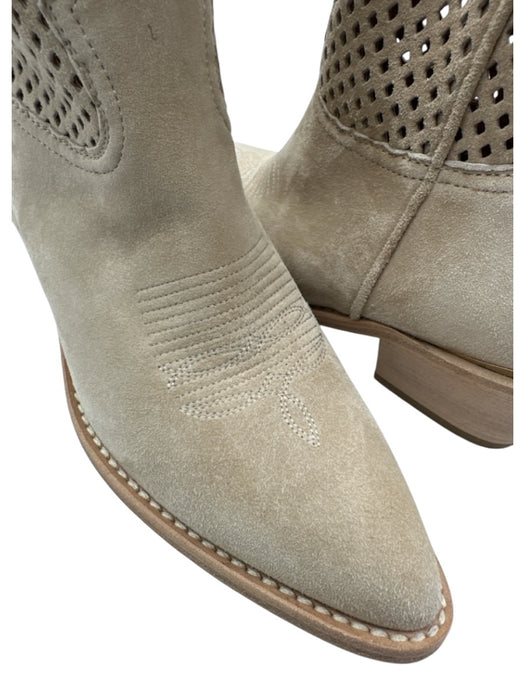 Partlow Shoe Size 38 Cream Beige Leather Upper Suede Perforated Cowboy Boots Cream Beige / 38