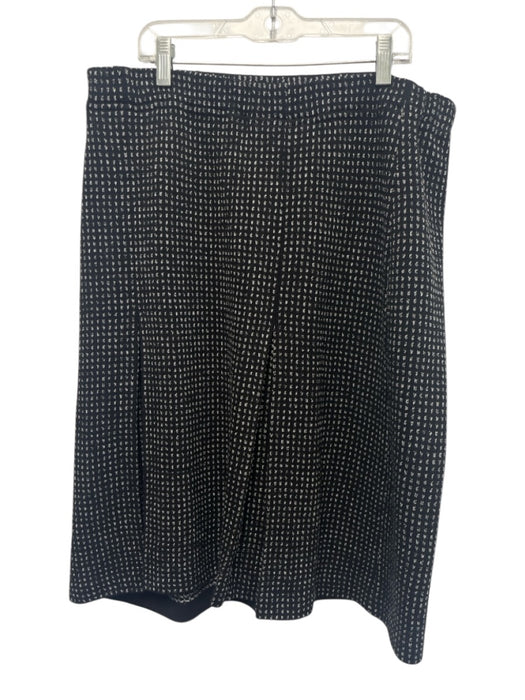 St. John Size 12 Black & White Wool Blend Elastic Waist Knee Length Skirt Black & White / 12