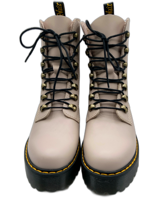 Dr Martens Shoe Size 7 Beige & Black Leather lace up Mid Heel Lug Sole Boots Beige & Black / 7