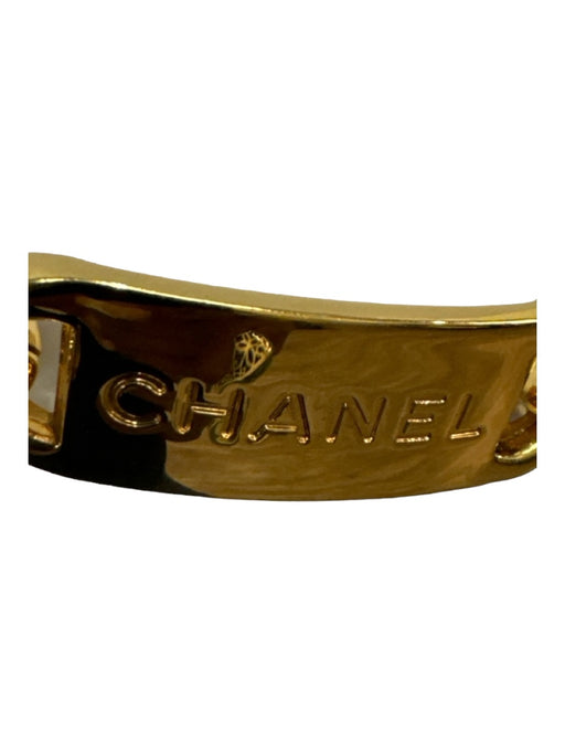 Chanel Black & Gold Leather Gold Plated Chain Clasp Close CC Logo Belts Black & Gold