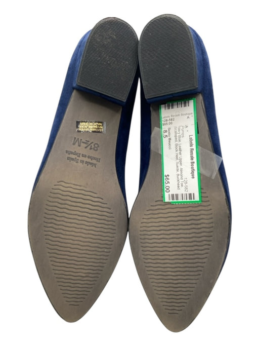 Sesto Meucci Shoe Size 8.5 Navy Blue Leather Upper Almond Toe Scalloped Pumps Navy Blue / 8.5