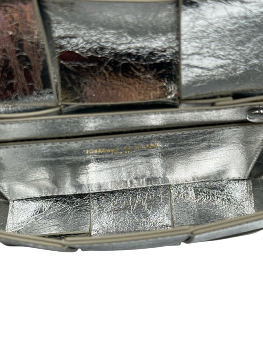 Tiffany & Fred Silver Leather Shiny Crinkle Crossbody Magnetic Flap Close Bag Silver / S