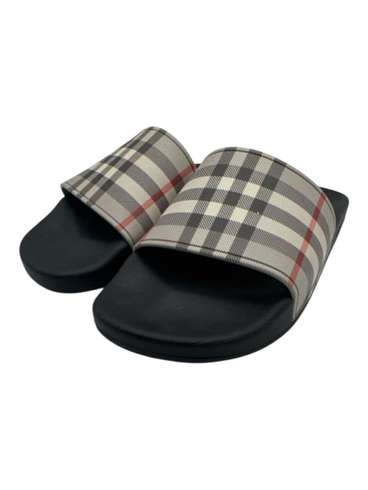 Burberry Shoe Size 38 Black, Gray, Red Rubber open toe Plaid Flat Slide Sandals Black, Gray, Red / 38