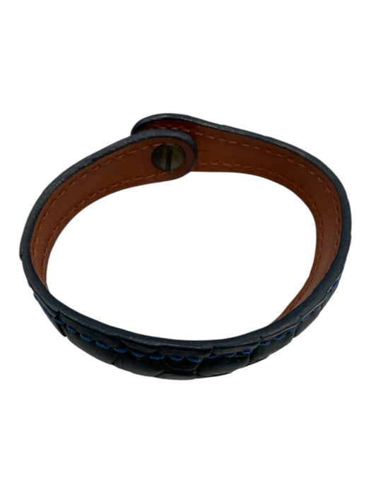 No Brand Navy Blue Croc Embossed Leather Push Clasp Cuff Bracelet Navy Blue