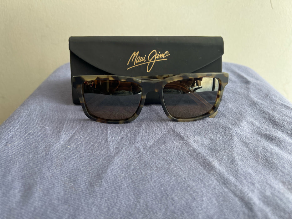 Maui Jim Brown Square lens Tortoise Polarized Sunglasses