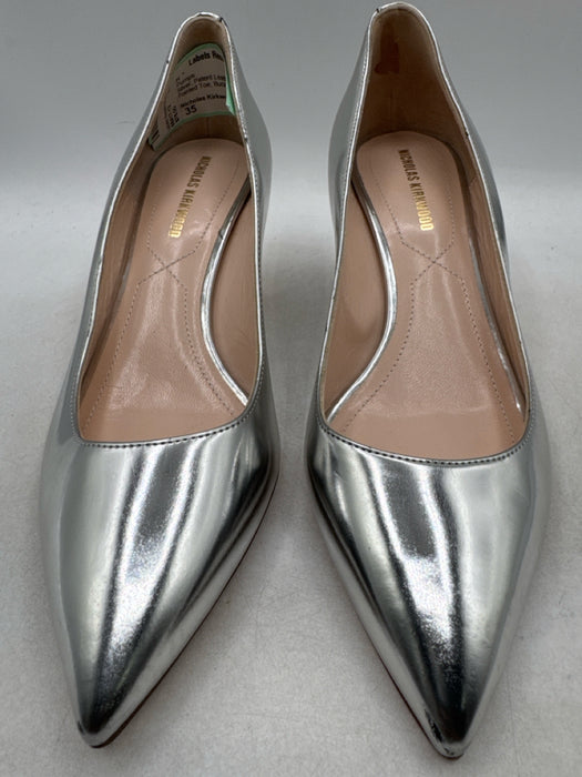 Nicholas Kirkwood Shoe Size 35 Silver Patent Leather Metallic Mid Heel Pumps