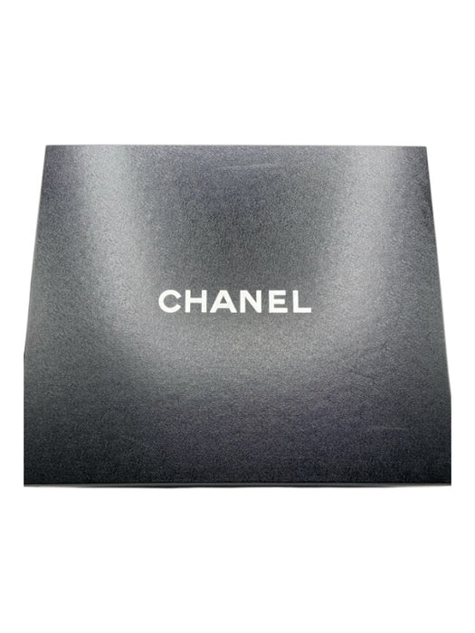 Chanel Shoe Size 38 Navy Blue & Black Leather Quilted Fabric Block Booties Navy Blue & Black / 38