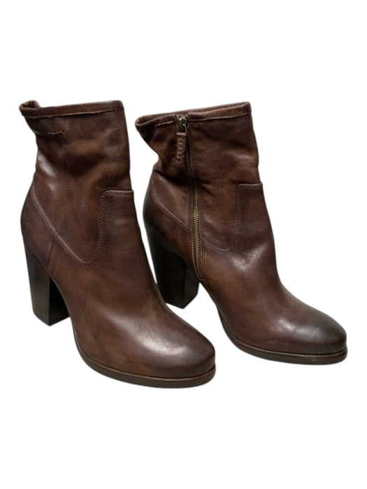 Frye Shoe Size 10 Brown Leather Side Zip Above the Ankle Heel Almond Toe Boots Brown / 10