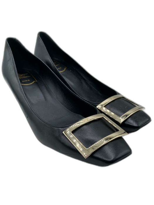 Roger Vivier Shoe Size 40.5 Black Leather silver tone hardware Buckle Pumps Black / 40.5