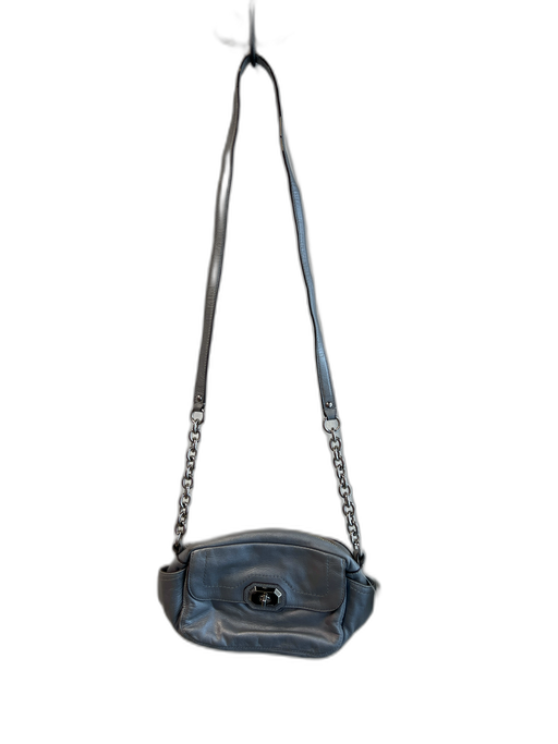 Coach Silver Leather Silver Hardware Turn Lock Cross Body Strap Bag Silver / S