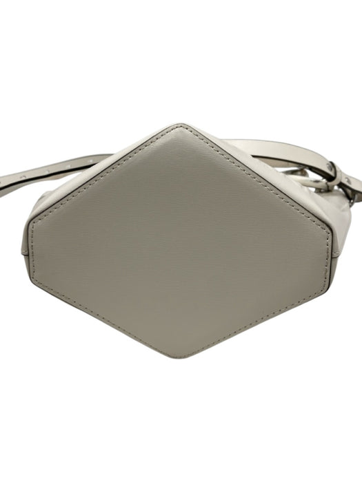 Ganni White & white Leather Crossbody Chain Magnetic Close Bag White & white / S/M