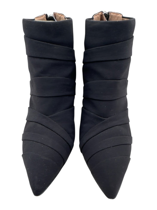 Donald J Pliner Shoe Size 7 Black Nylon Snake Embossed Pointed Toe Ankle Booties Black / 7