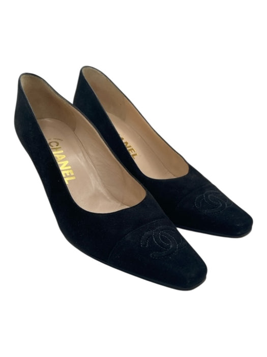 Chanel Shoe Size 38 Black Suede Embroidered Logo Block Heel Chisel Toe Pumps Black / 38
