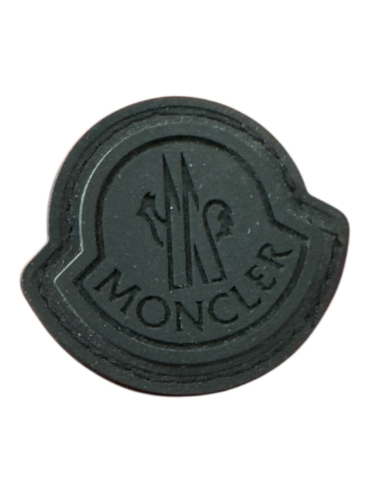 Moncler Size 5 Red Synthetic Solid Windbreaker Zip Up Men's Jacket Red / 5