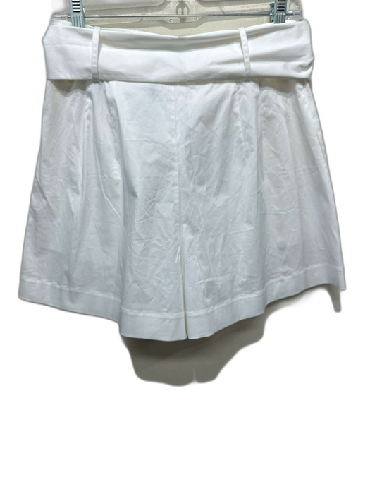 Oscar de la Renta Size 6 White Cotton Blend Pleated Front Side Zip Flare Shorts White / 6