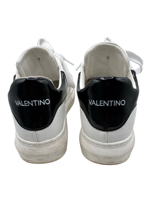 Valentino Shoe Size 7 White & Black Leather Lace Up Low Top Color Block Sneakers White & Black / 7