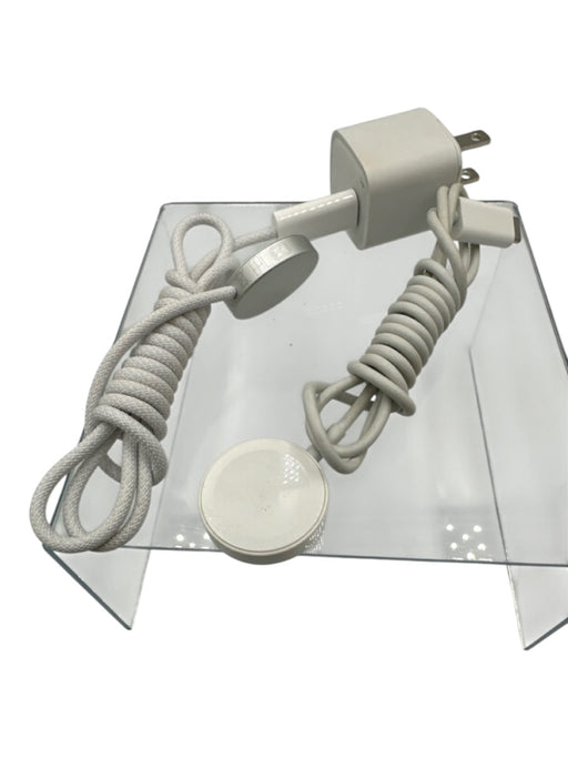 Apple Silver Tone Aluminum Square Touch Screen Charger Included Bundle Watches Silver Tone
