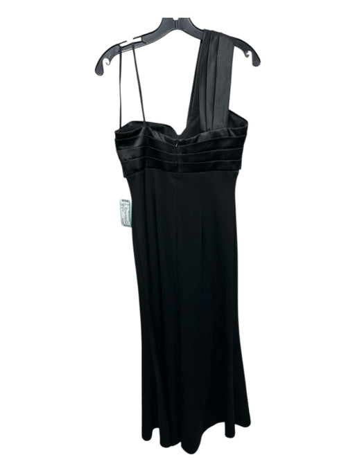 MacDuggal Size 6 Black Polyester Satin Detail One Shoulder rosette Dress Black / 6